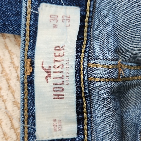 Hollister Men's Slim Fit Jeans in Deep Blue, 30x32, Classic Straight - Picture 4 of 6